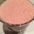 るぅ・x・'s cooksnap of when they made 砂糖不使用 ​✤バナナりんご苺スムージー.