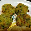 kaeかえちゃん's cooksnap of when they made 離乳食後期 じゃが芋の青のりチーズおやき.