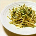 有ちん's cooksnap of when they made もやしの梅じそ炒め.