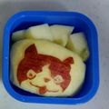 あまはやママ's cooksnap of when they made キャラ弁に☆りんごでジバニャン飾り切り★.