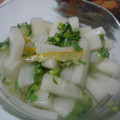 garfiee's cooksnap of when they made 簡単　大根のお漬物.