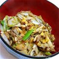 旦那は皿洗い's cooksnap of when they made 簡単☆すき焼丼.