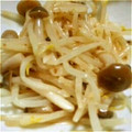 ちょこちょこ♪'s cooksnap of when they made 絶品！もやしとしめじの胡麻ドレ和え.