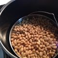 ユウコフスキー's cooksnap of when they made 簡単☆蒸し大豆（圧力鍋）.