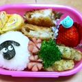 みゅう８Leo's cooksnap of when they made まん丸おにぎりで♪羊のショーンキャラ弁.