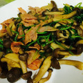 may☆green's cooksnap of when they made 簡単5分！豆苗とエリンギの炒めもの.