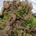 SO_Ckagami's cooksnap of when they made もやしときのこの炒めもの＊豚コマ入り.
