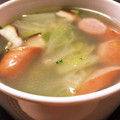 ＊＊まるふく＊＊'s cooksnap of when they made 超簡単♡白菜とウインナーの中華スープ.
