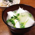 YUKIKI☆'s cooksnap of when they made はんぺんと貝割れのみそ汁.