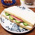 YUKIKI☆'s cooksnap of when they made 簡単ピーナツバターでハムきゅうりサンド.