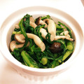 ssaayyaann's cooksnap of when they made とっても簡単！春菊としめじのおひたし。.
