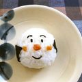 ともこキッチン's cooksnap of when they made 子供が喜ぶご飯キャラ弁にも◎こむすびまん.