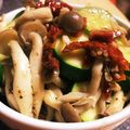Jh885513's cooksnap of when they made ズッキーニとシメジのドライトマト炒め.