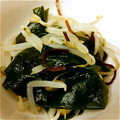 クリ大好き's cooksnap of when they made もやしとワカメの塩昆布和え.