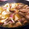ayamama23's cooksnap of when they made 簡単きのこシーフードアヒージョ.
