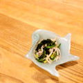 二角形's cooksnap of when they made ほうれん草ともやしのゆかり和え.
