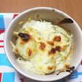 H★ayumama's cooksnap of when they made 新じゃがと新玉ねぎの簡単グラタン.