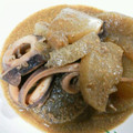 みるくボーロ's cooksnap of when they made 母直伝！濃厚で美味しい大根とイカの煮物.