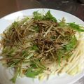 rouge333's cooksnap of when they made 居酒屋風＊大根とカリッとごぼうのサラダ.