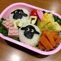 minch＊＊'s cooksnap of when they made まん丸おにぎりで♪羊のショーンキャラ弁.