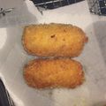 兼業主夫のツヨポン's cooksnap of when they made 洋食屋さんの蟹クリームコロッケ.