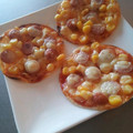 クックP4YFIM☆'s cooksnap of when they made ギョーザの余った皮でピザ風.