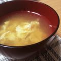 ◎あーたん◎'s cooksnap of when they made 懐かしい味☆簡単すぎるお吸い物！.