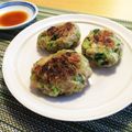 とりさん♡'s cooksnap of when they made 餃子の余った種をアレンジ焼き～ニラ饅頭風.