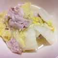 ＊mimi05＊'s cooksnap of when they made 塩麹で豚肉と白菜の水炊き.