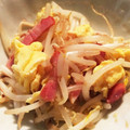 たくちくた's cooksnap of when they made 簡単、モヤシと玉子の炒めもの.