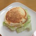 Sakirin24's cooksnap of when they made フライパン一つでハムエッグチーズマフィン.
