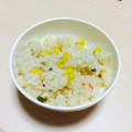 sakkka's cooksnap of when they made 簡単♪あるものだけで炊飯器ピラフ.