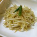 しのばぁたん's cooksnap of when they made お皿1枚で手抜き調理❤チーズもやし❤.