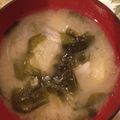 sachinchan's cooksnap of when they made じゃが芋と玉葱とわかめのお味噌汁.
