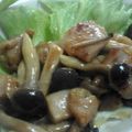 sayav-.-v.'s cooksnap of when they made 鶏としめじのピリ辛豆板醤炒め.
