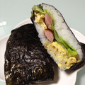 まみちぃ７'s cooksnap of when they made 炒り卵とウインナーのおにぎらず.