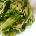 MofeMofee's cooksnap of when they made エノキ茸とキュウリのすり胡麻塩麹和え☆.