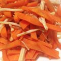 ちゃんみーっこ's cooksnap of when they made ＊お弁当に　きのこと人参の醤油炒め＊.
