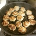 スッピン　K’s's cooksnap of when they made 整形簡単！崩れない！ミニバーグ大量生産☆.
