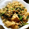 るんちゃそ's cooksnap of when they made 簡単おかず♪豆腐の卵とじ.