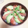 suzuca's cooksnap of when they made 和えるだけ！簡単アボガドサーモン丼.