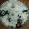ちゅーりっぷもも's cooksnap of when they made 遊月亭黒豆茶出がらしレシピ☆黒豆ごはん☆.