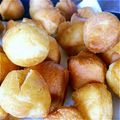 みにゃきき's cooksnap of when they made ヨシ子のサーターアンダギー.
