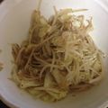 twokasa's cooksnap of when they made 簡単もやし＆きゃべつ炒め.