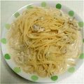 leomiya's cooksnap of when they made 簡単ランチ★舞茸と玉ねぎの豆乳パスタ.