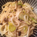 くぅちゃんかーちゃん's cooksnap of when they made 白菜とろとろ♪簡単焼きうどん.