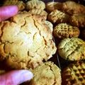 Erin76's cooksnap of when they made アメリカの定番☆ピーナッツバタークッキー.