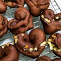 milo1070's cooksnap of when they made ハートがかわいい♪チョコココアパン.