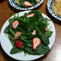 旬のもの's cooksnap of when they made いちごとほうれん草のサラダ.