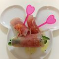 はぎまり's cooksnap of when they made 生ハムとサーモンのクルクル巻き.